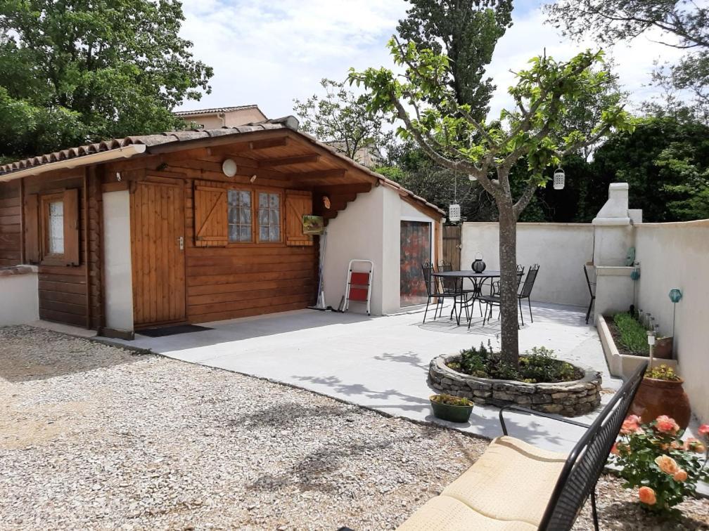 Mormoiron Chalet Au Pied Du Mont Ventoux מראה חיצוני תמונה